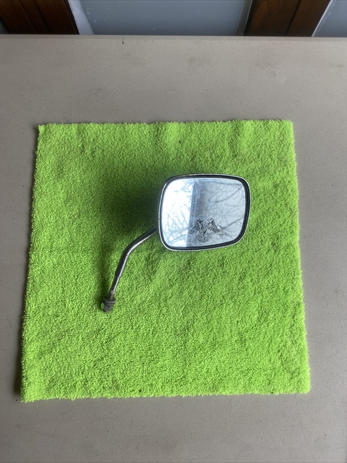 HARLEY DAVIDSON PANHEAD SHOVELHEAD MIRROR (Damaged)