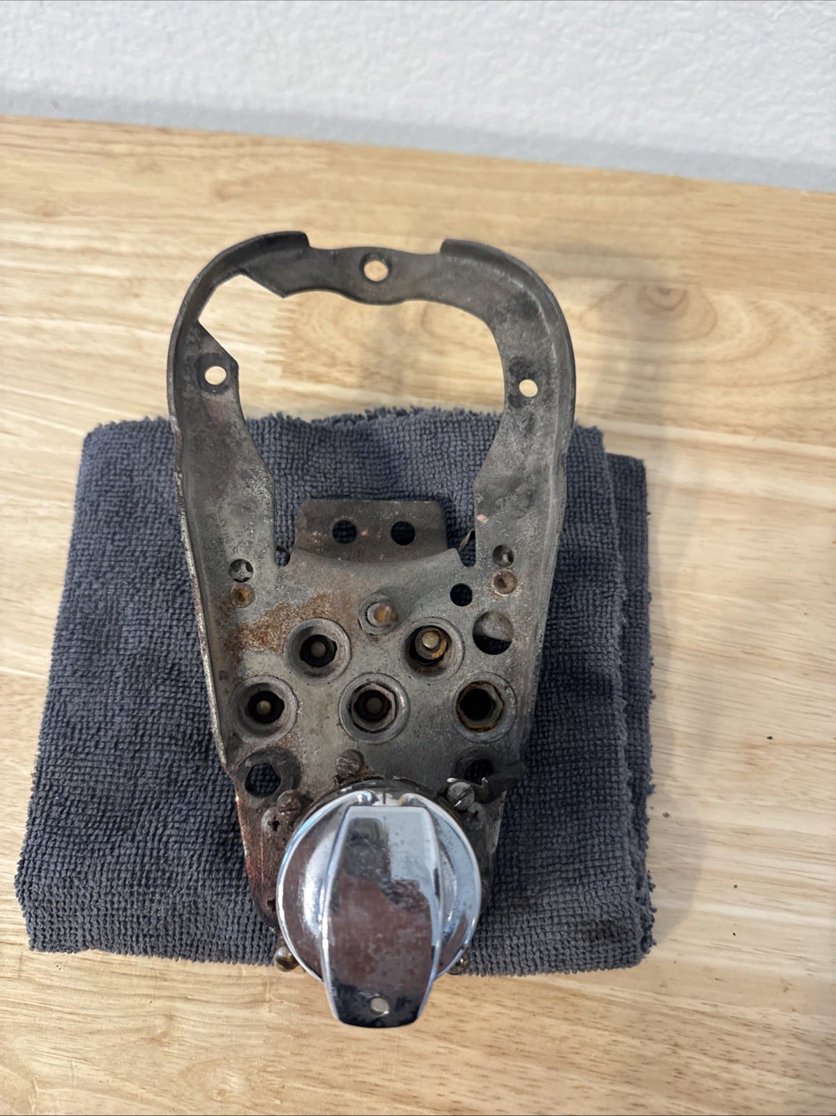 Harley FL/FLH Shovelhead 5-Light Dash Plate, 1972-84  With Ignition