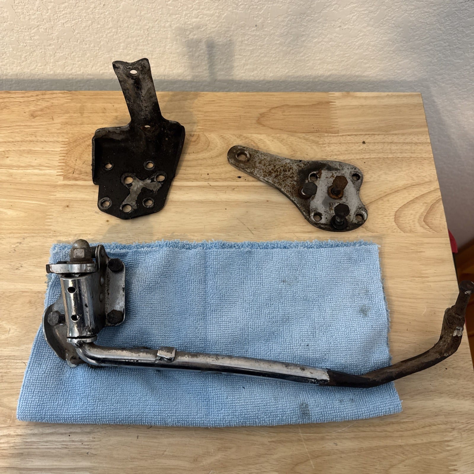 Shovelhead Panhead Kick Stand Regulator Mount FX FLH FXEF Superglide Jiffy