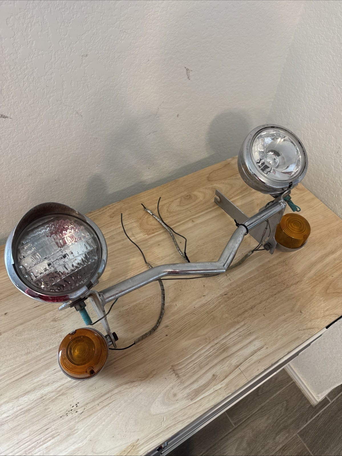 Harley Davidson Chopper Panhead Shovelhead Front Spot Light Bar Yankee 1030