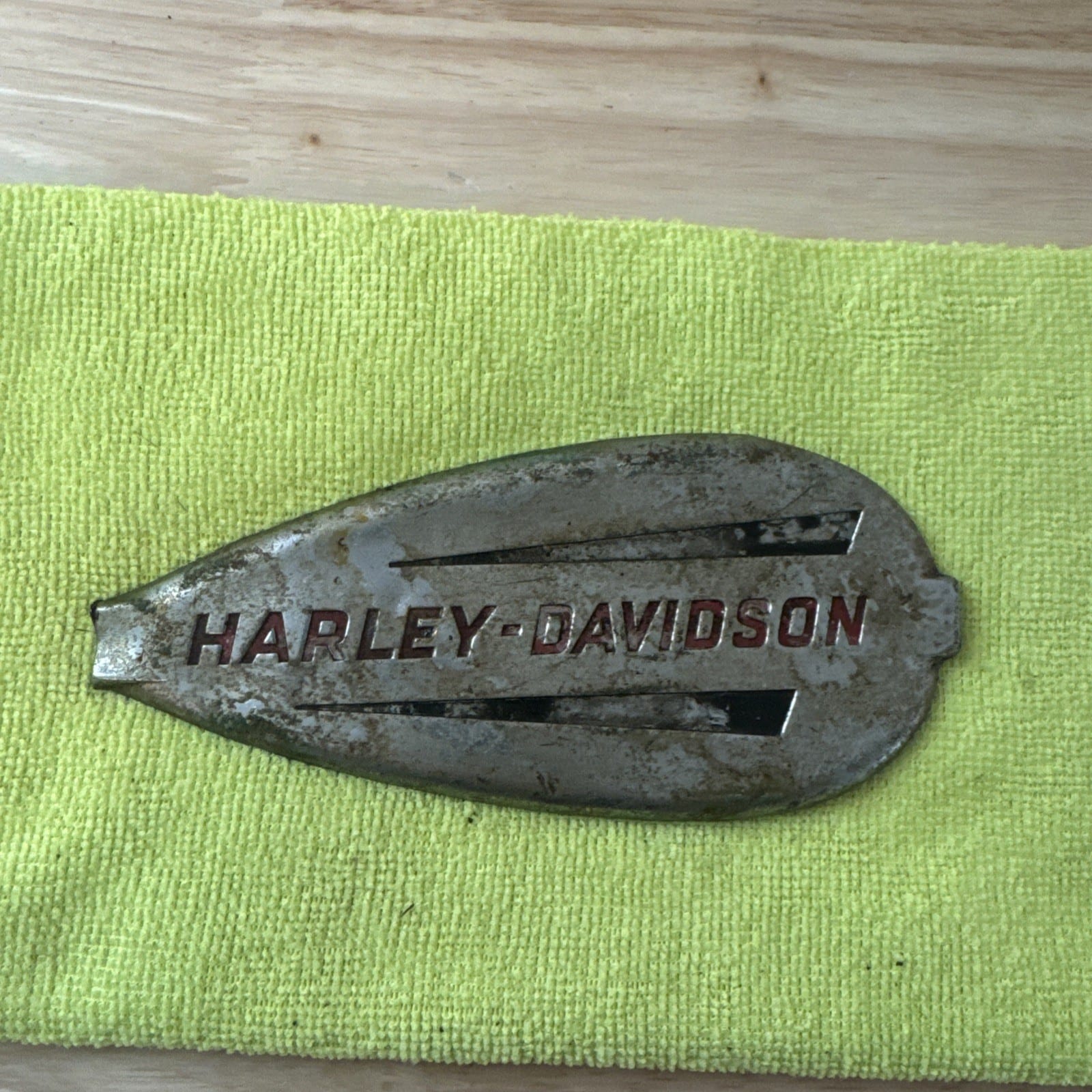 Harley Davidson gas tank Emblem 1940-1946 Knucklehead Flathead